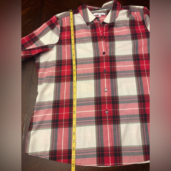 Foxcroft Women’s Wrinkle Free Red and White Plaid Button-Up Shirt - Picture 4 of 6